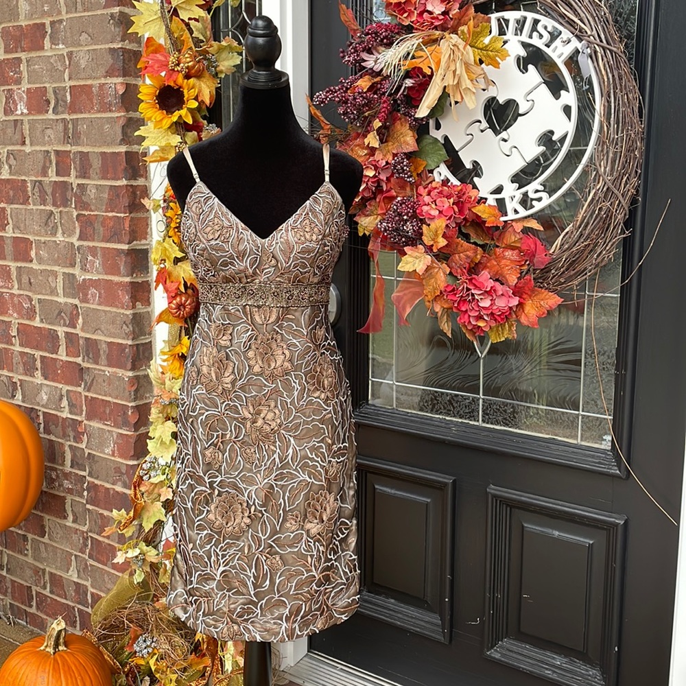 Sue Wong Brown and White Floral Mini Dress